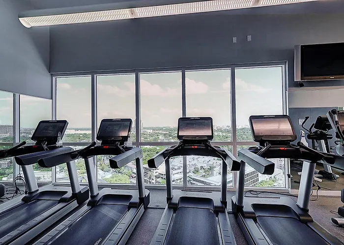Coconut Grove 21St Floor Private Studio-Parking & Wifi Included